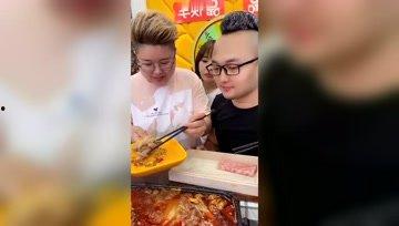 娱乐吃瓜酱春节